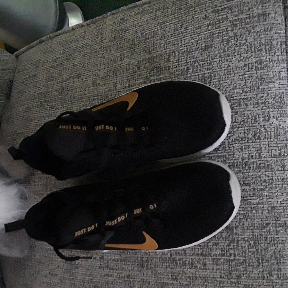 Nike Air Max Bella TR 2 Women's Training Shoes